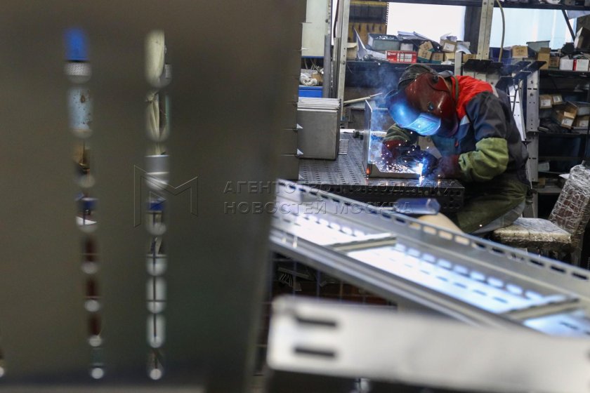 Завод Мэл лифты