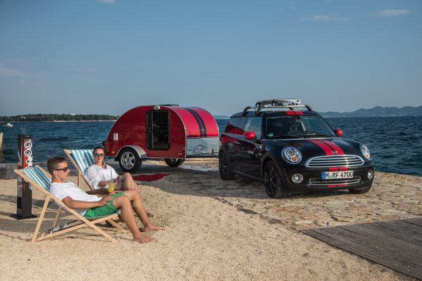 Мини Купер с палаткой