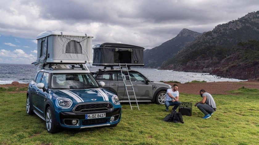 Мини купер кантримен с палаткой