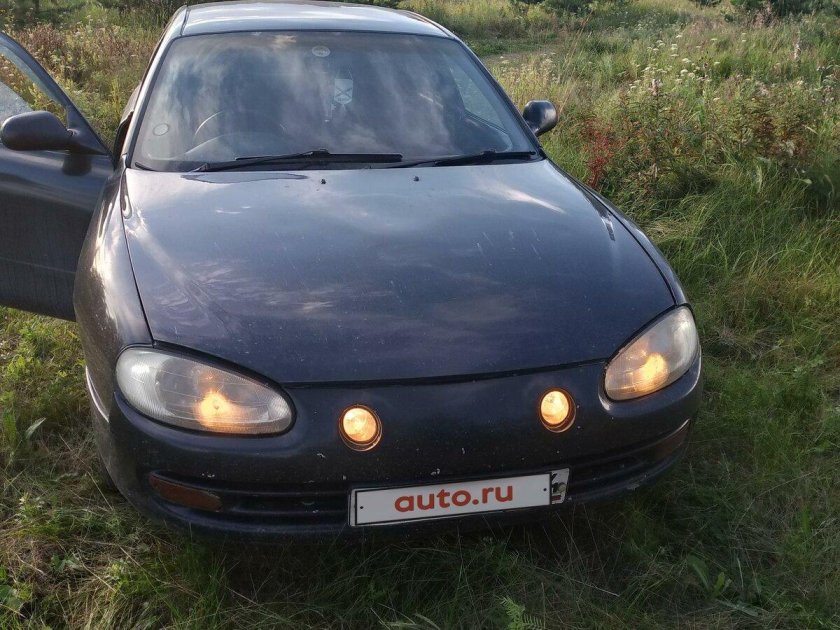 Мазда лантис 1993