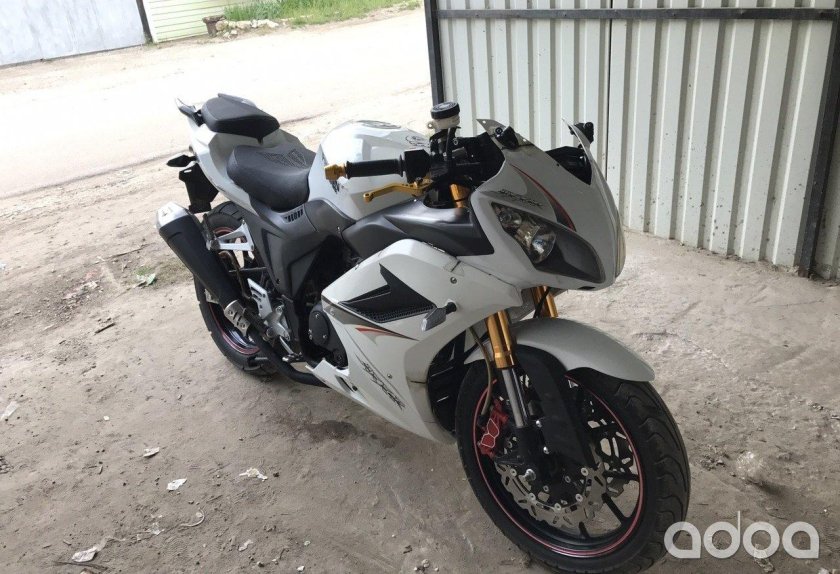 Мотоцикл Фалькон Спитфайр 250