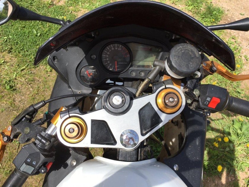 Falcon SPEEDFIRE 250 приборная панель