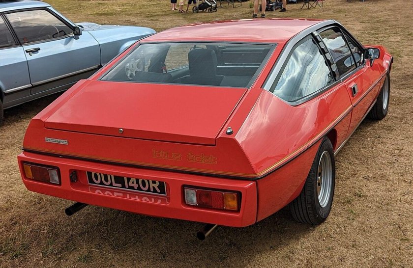 Lotus Eclat
