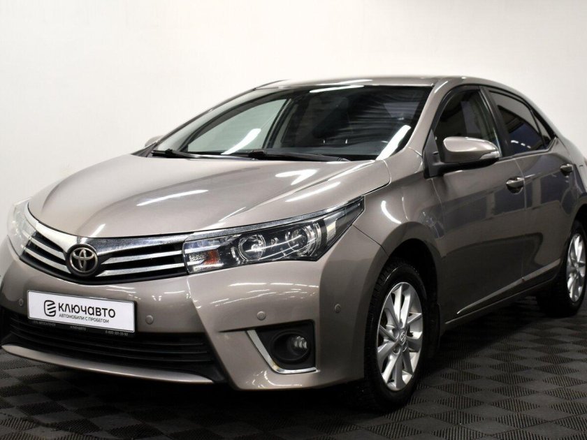 Тойота королла 2013