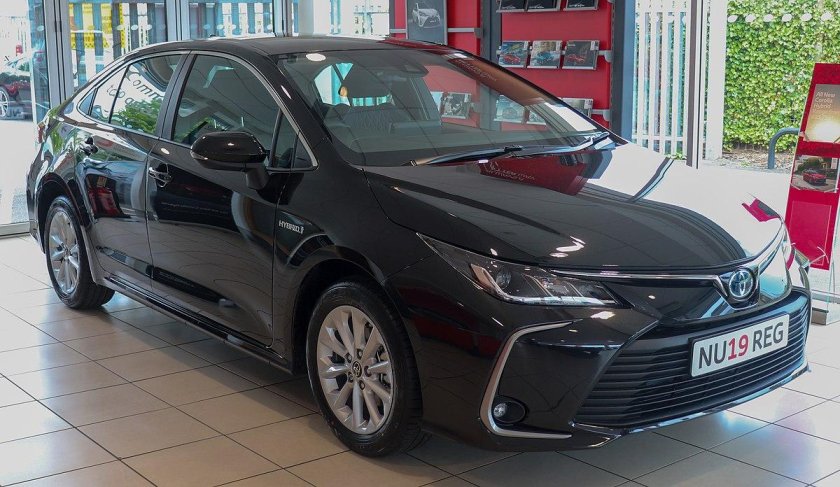 Toyota Corolla Prestige Black