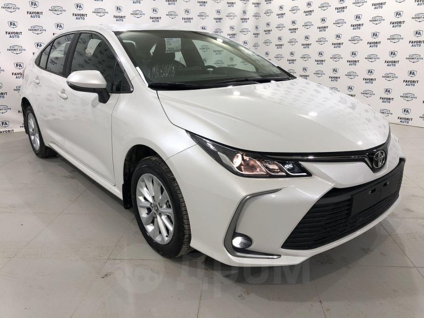 Тойота Королла 2022