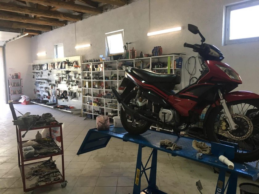 Гараж для мотоцикла