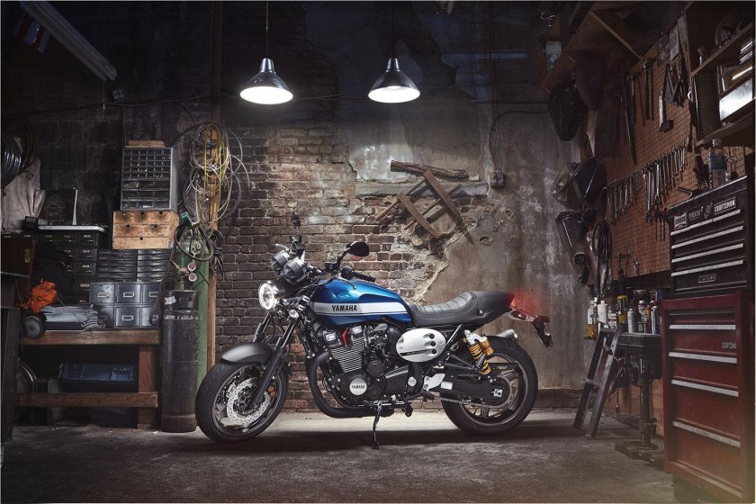 Yamaha XJR 1300 2015