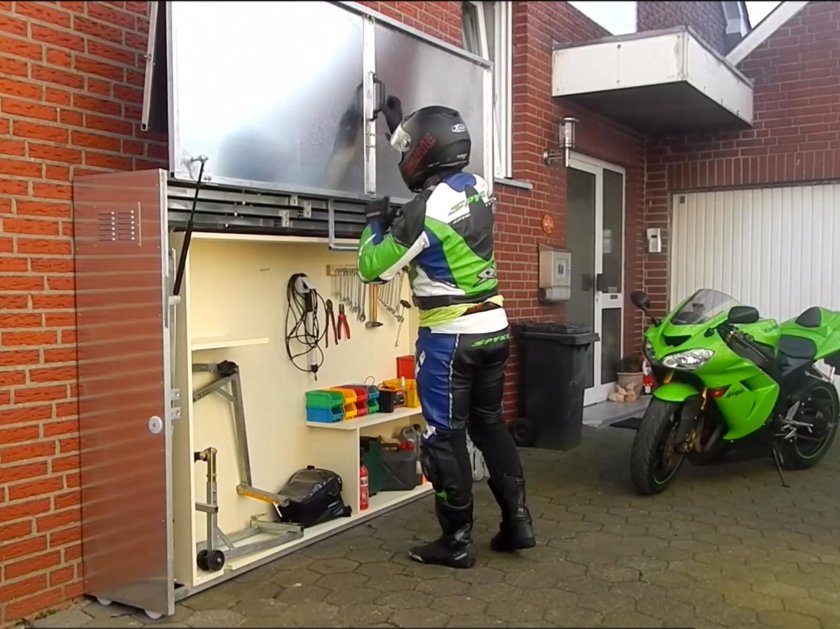 Гараж для мотоцикла