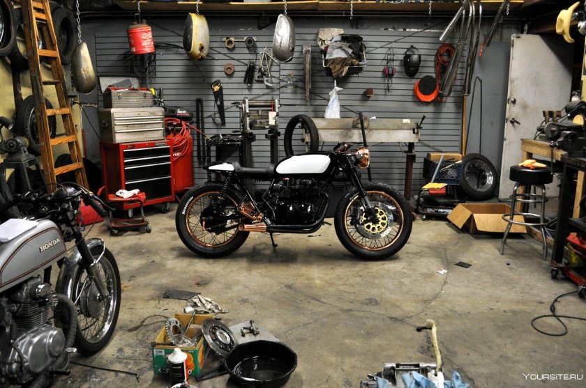 Гараж для мотоцикла