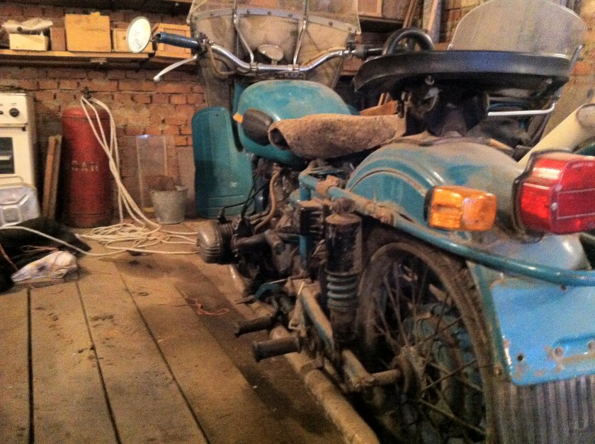 Разобранный мотоцикл Урал
