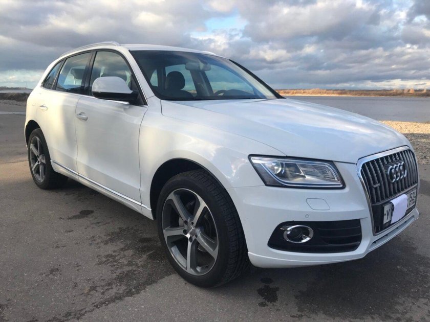 Audi q5 White