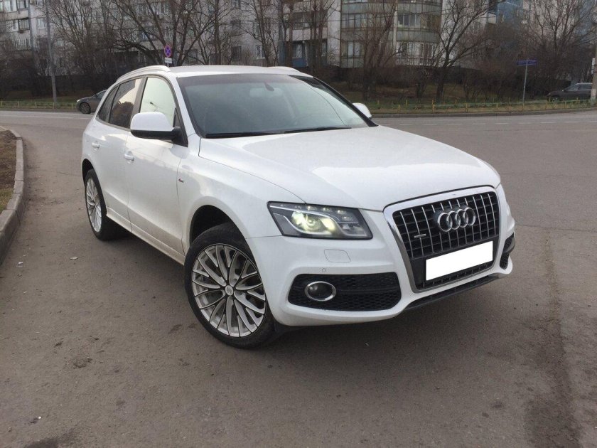 Audi q5 White