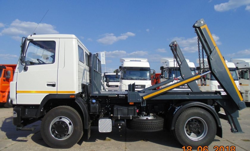 Бункеровоз на МАЗ 5550