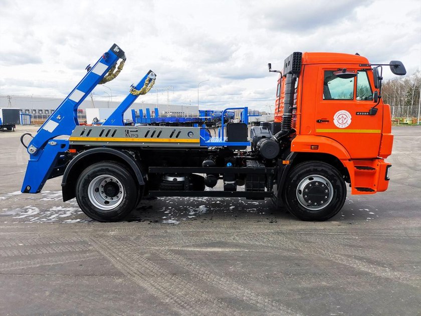 Мусоровоз мультилифт