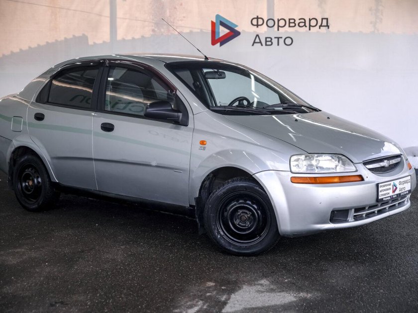 Шевроле авео 2004 года хэтчбек