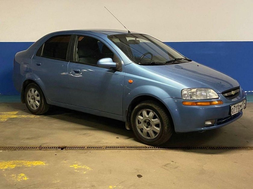 Шевроле Авео 2004 года
