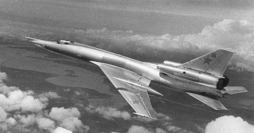 Ту-22м сверхзвуковой самолёт