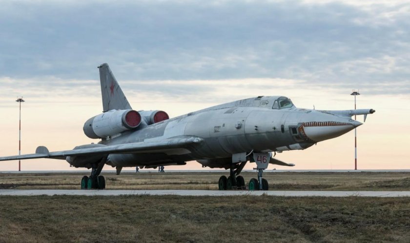 Ту-22м сверхзвуковой самолёт