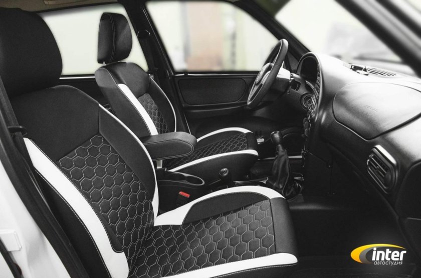 Чехлы соты в Нива Урбан