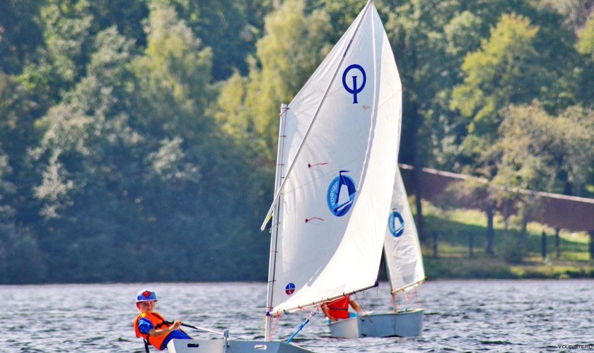 Швертбот оптимист