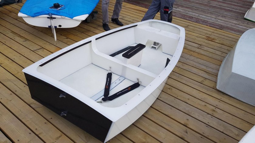 Неубиваемый оптимист швертбот