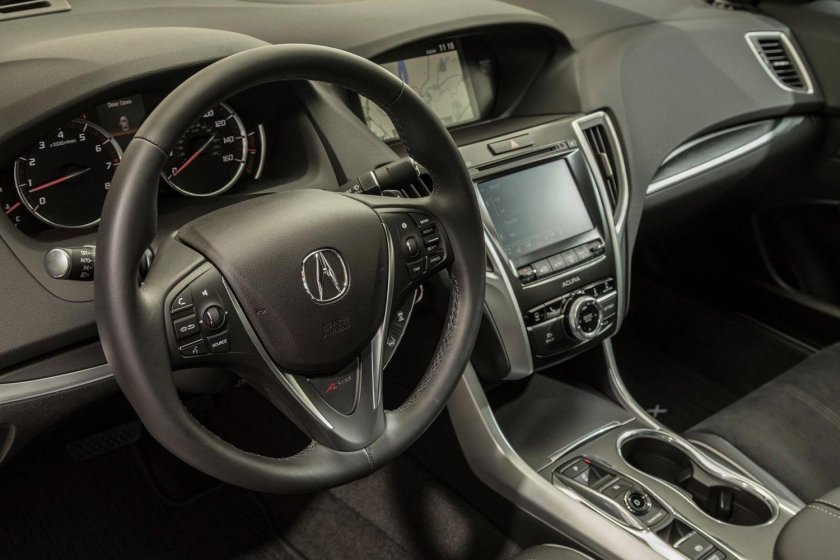 Акура TLX салон
