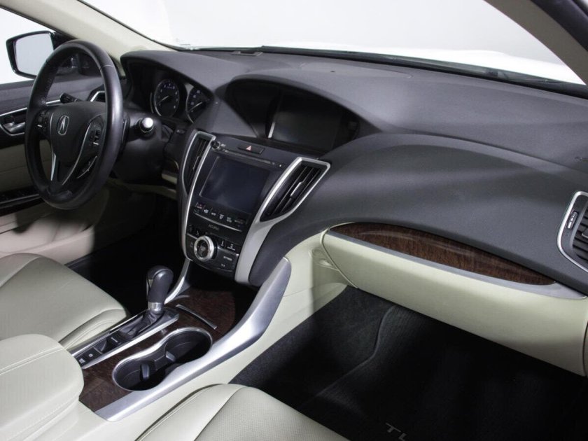Acura tlx
