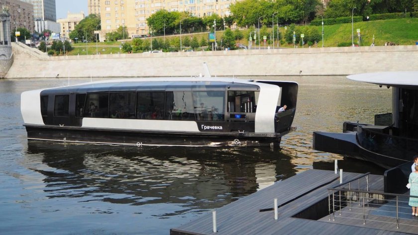 Речной трамвайчик в москве электрический