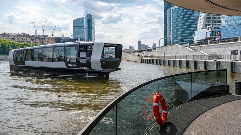 Речной трамвайчик рэдиссон