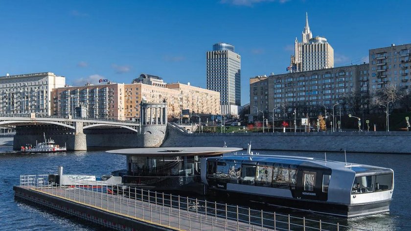 Москва река речной трамвайчик