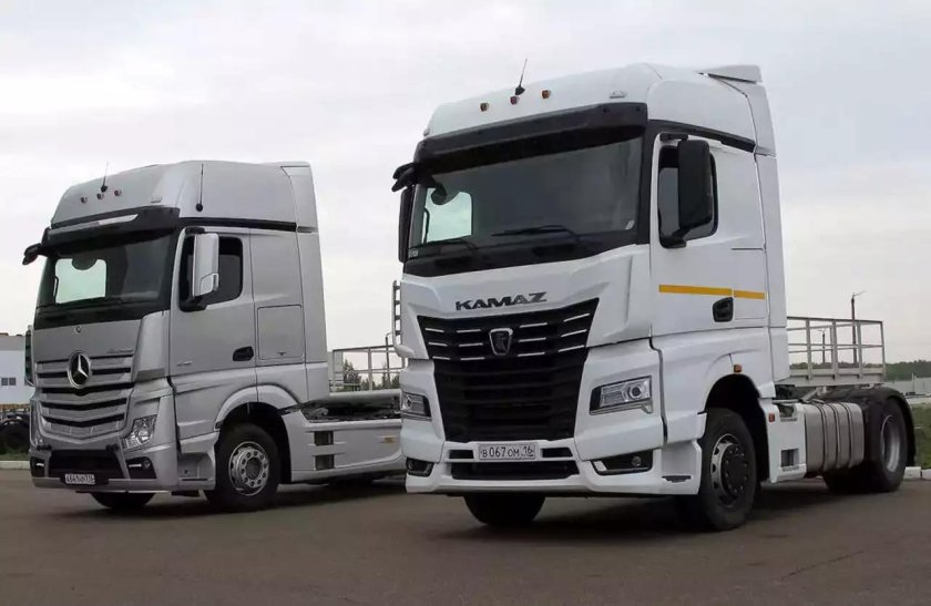 Седельный тягач КАМАЗ 54901