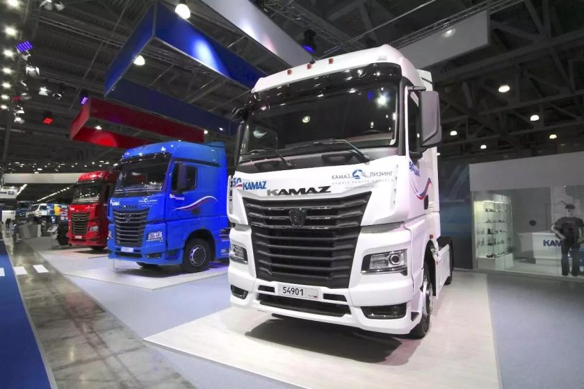 Тягач КАМАЗ-54901