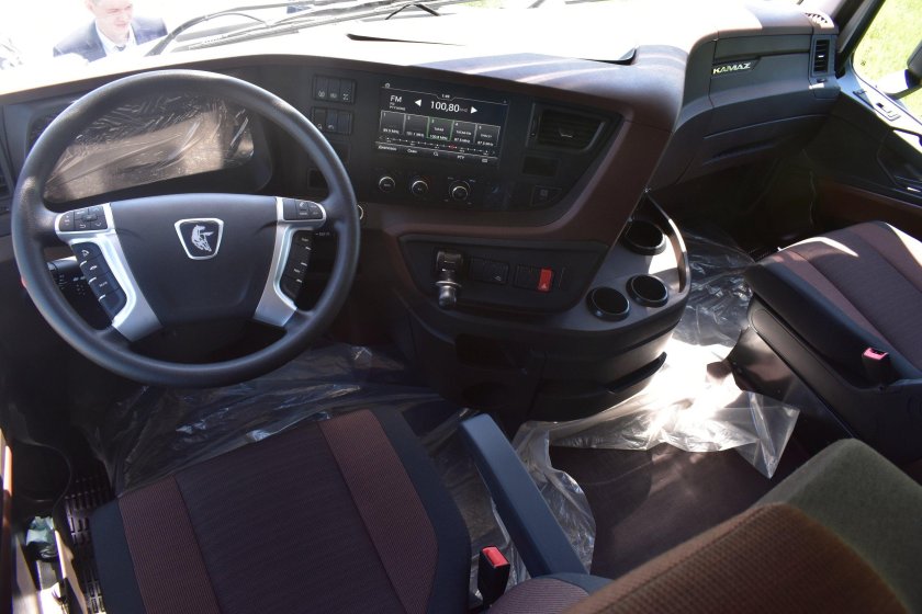 КАМАЗ 54901 кабина