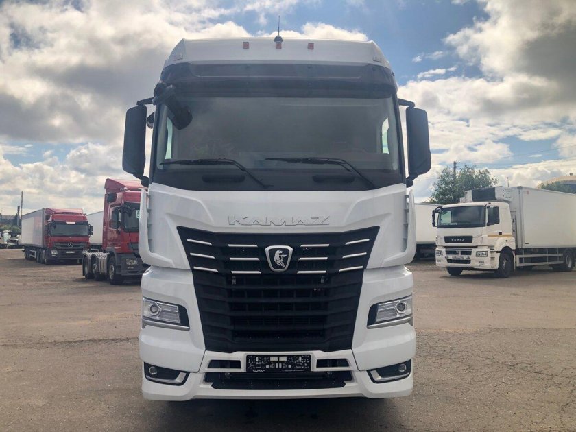 Тягач камаз 54901