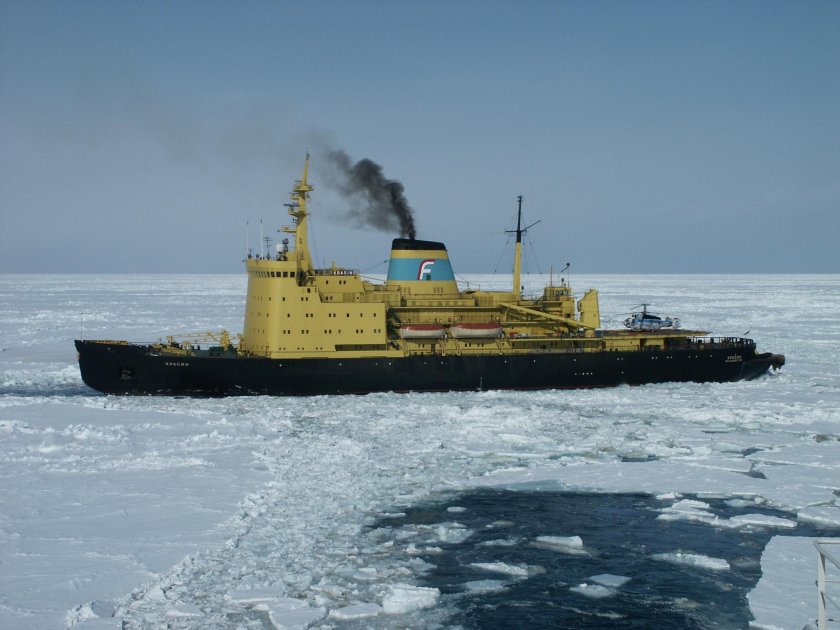 Красин ледокол, 1976