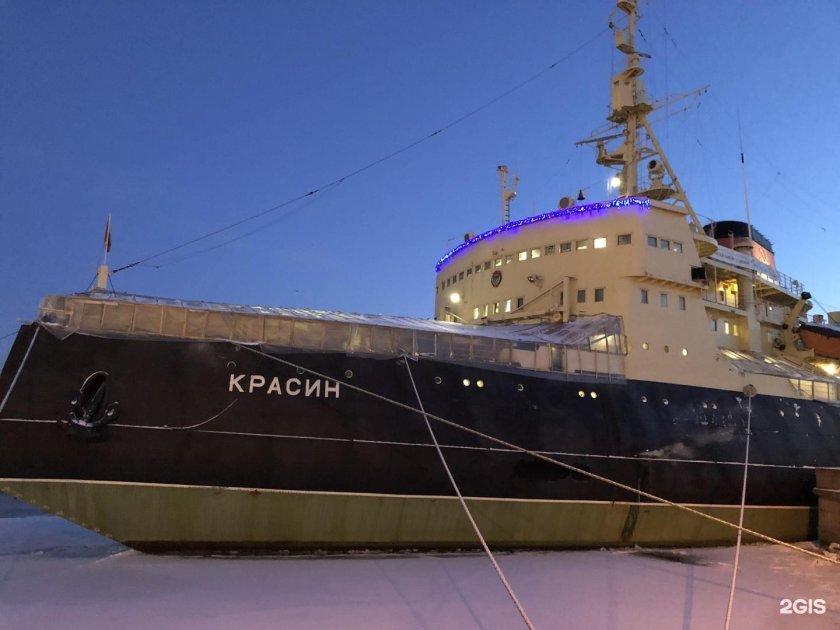 Ледокол Красин в Санкт-Петербурге