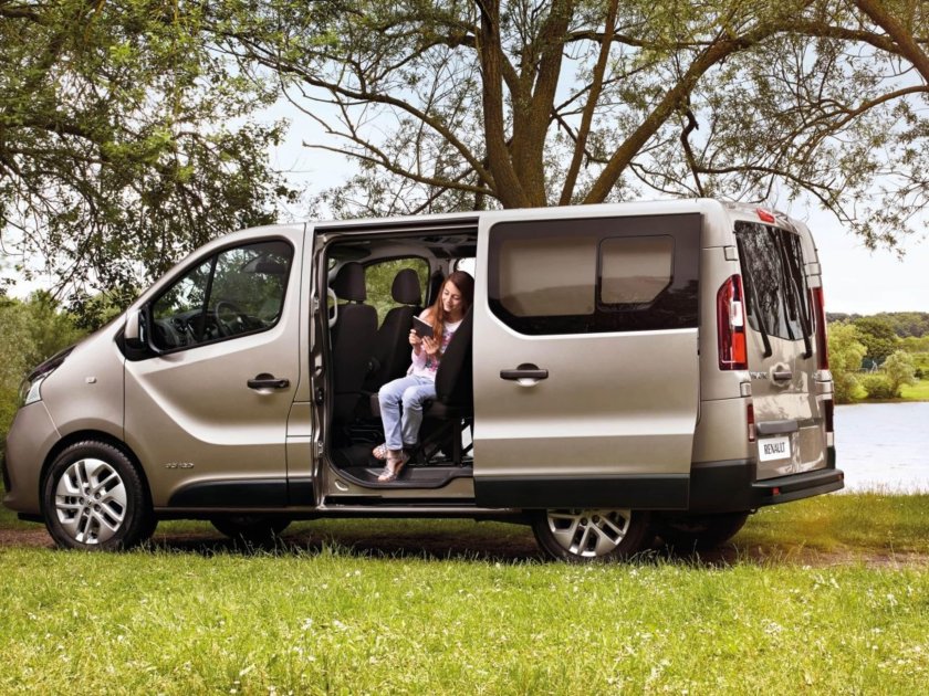 Renault trafic автомобили