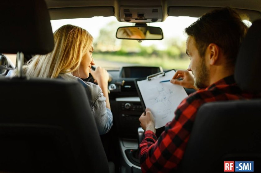 Инструктор автошколы