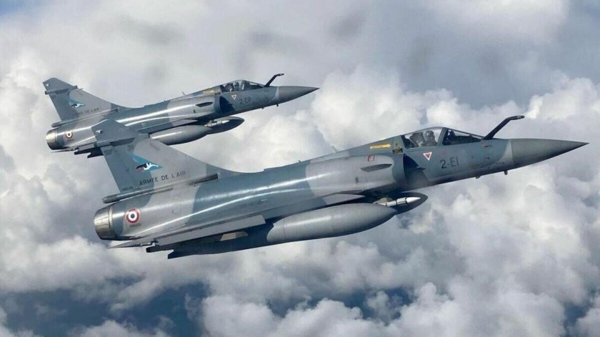 Мираж 2000 истребитель