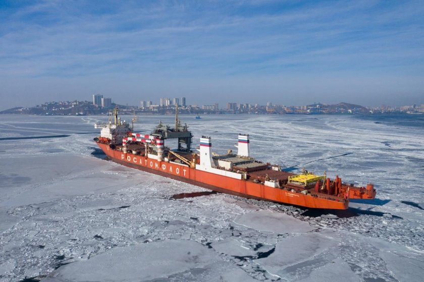 Атомный контейнеровоз Севморпуть