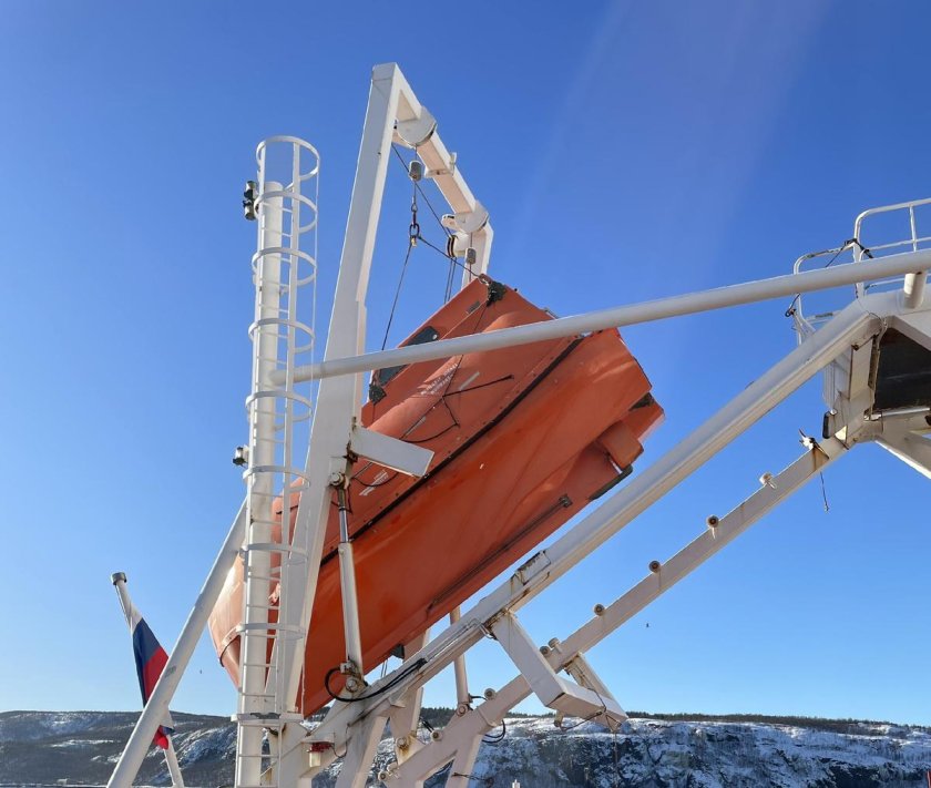 Спасательная шлюпка свободного падения