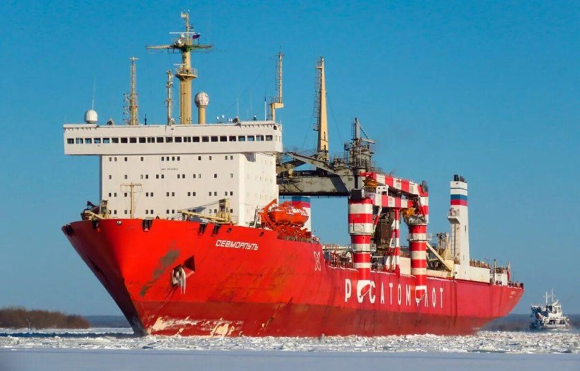 Атомный лихтеровоз Севморпуть