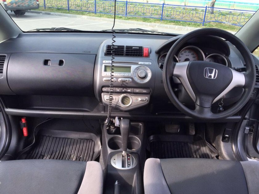 Хонда фит 2007