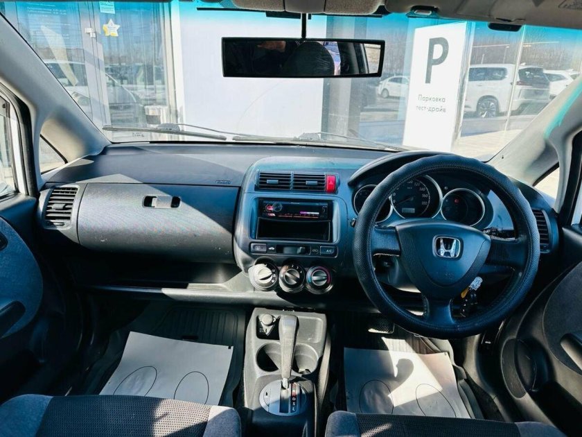 Хонда фит 2008 салон