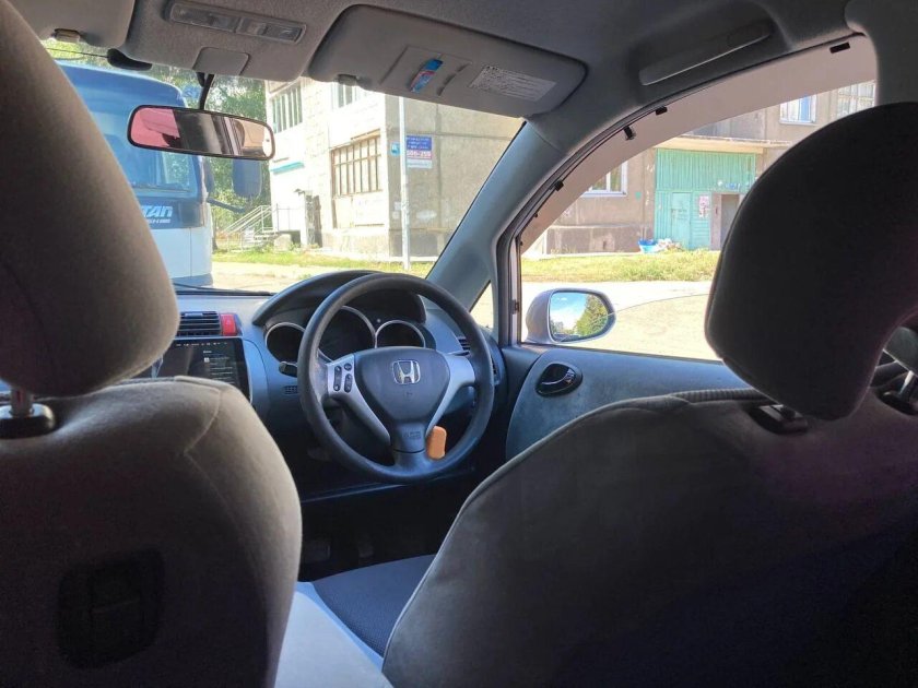 Honda fit 2005 салон