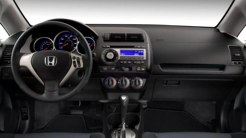 Honda Fit 2008 салон