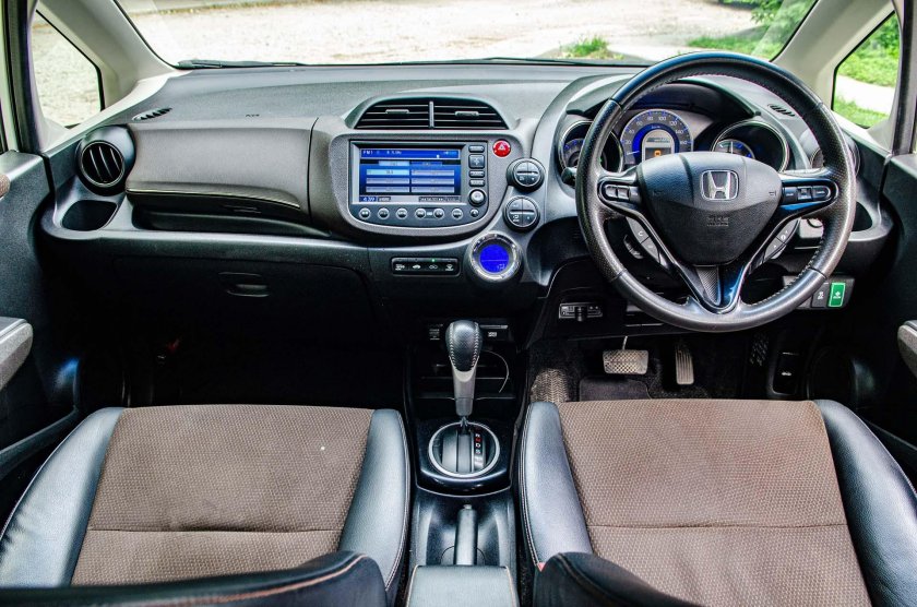 Honda Fit Shuttle 2012