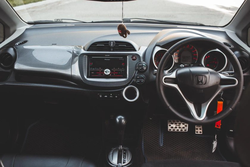 Хонда фит 1 салон