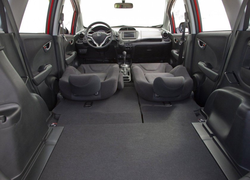 Хонда фит 2003 разложенный салон